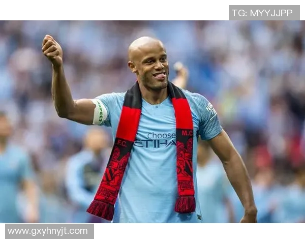 重庆足球队防守战术解析：从细节看球队的坚韧与智慧